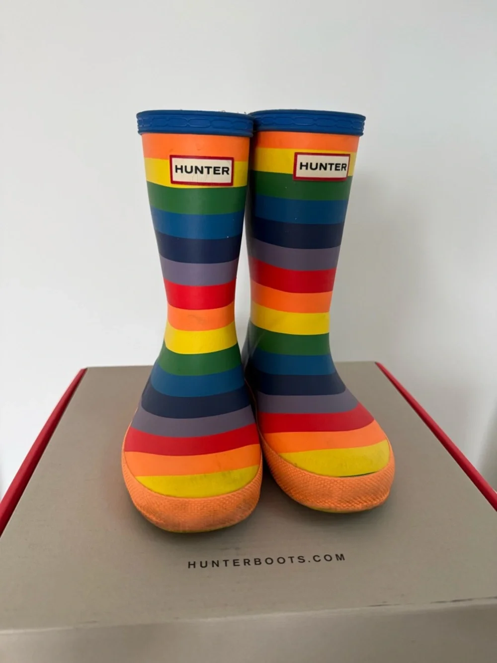 Hunter Rainbow Stripe Rain Boots - US10 - Picture 1 of 7